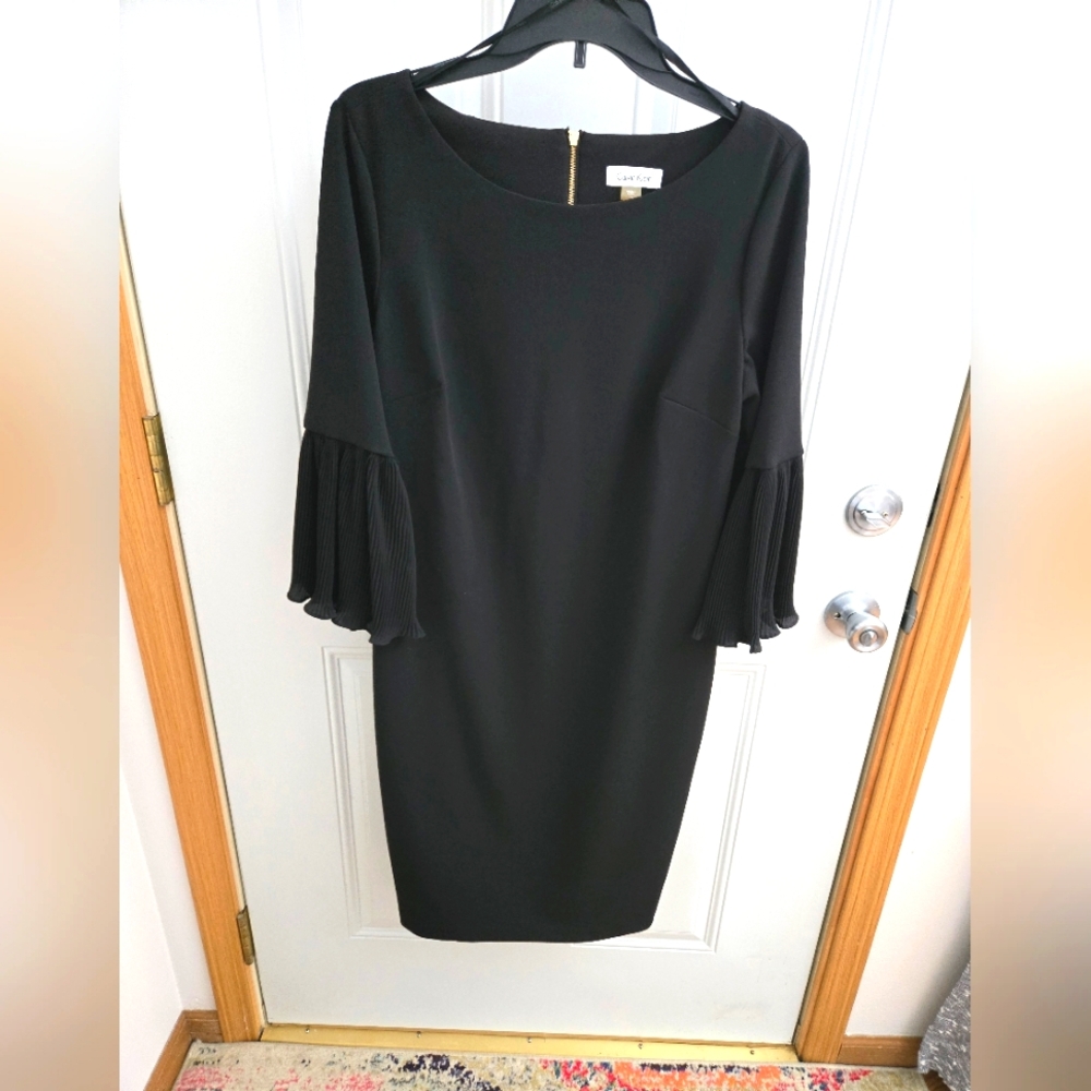 NWT Calvin Klein Elegant Black Dress